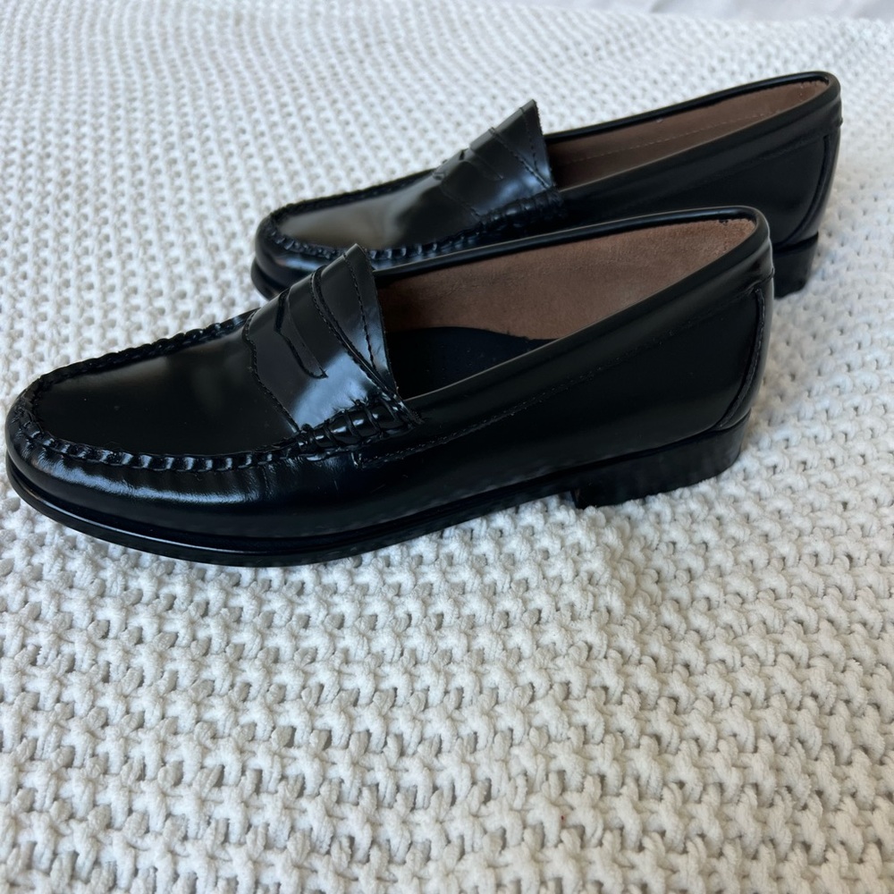 G.H. Bass Black Whitney Weejuns’ Loafers Women’s 7
